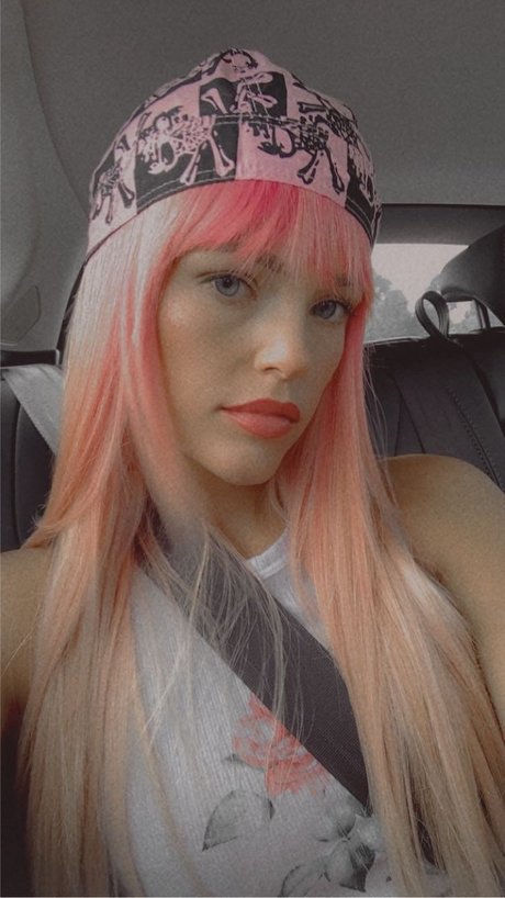 NadiDoll nude onlyfans