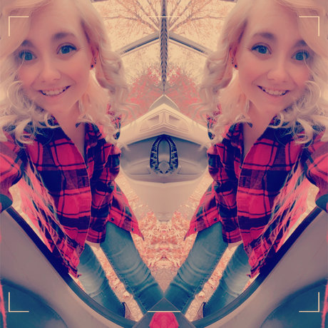 Mechanic Girl onlyfans model photo