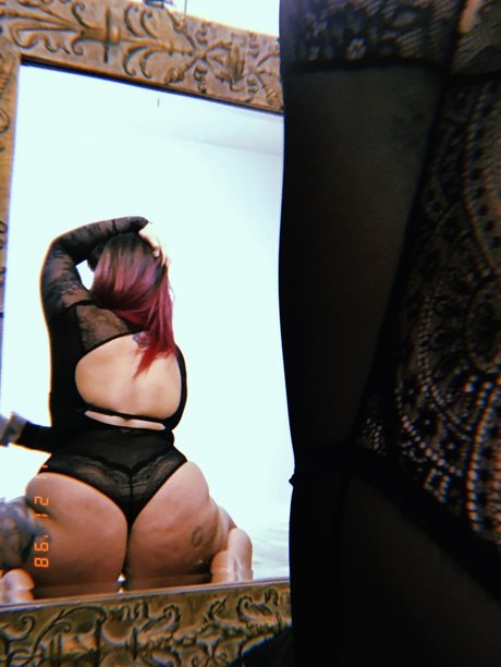 Your Mistress Nadia onlyfans post