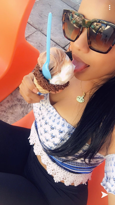 Mayelin only fans photos