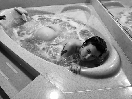 Maxine Crow FREE onlyfans leakd