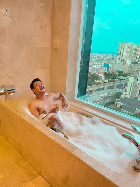 Maxiblackass onlyfans model