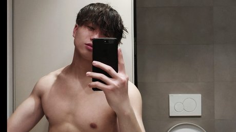 Matt Jeong onlyfans nudes