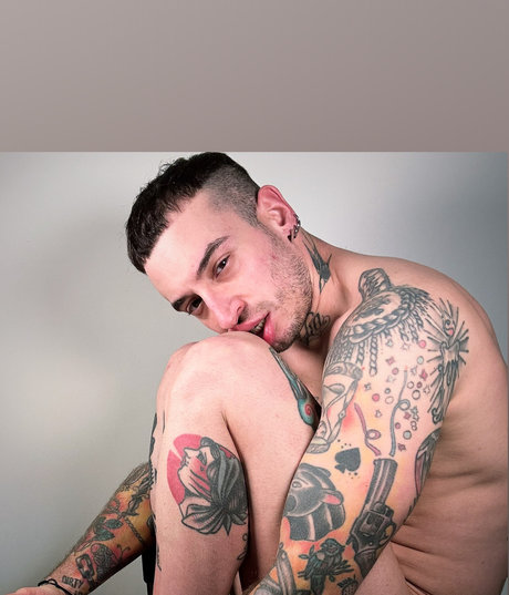 MATTEW onlyfans uncensored