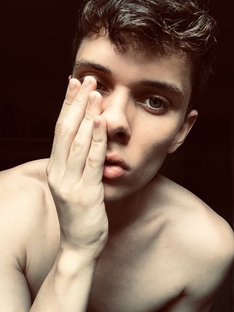 Matheus Abril onlyfans leaks