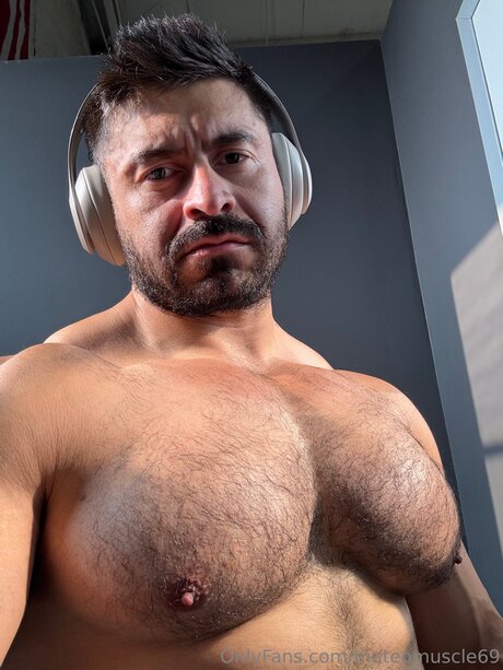 Mateo Muscle nude onlyfans pics