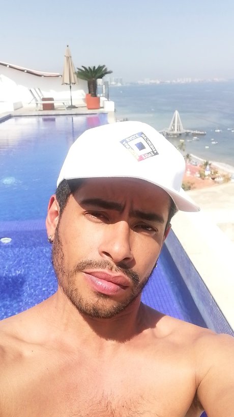 M A T E O onlyfans leajs