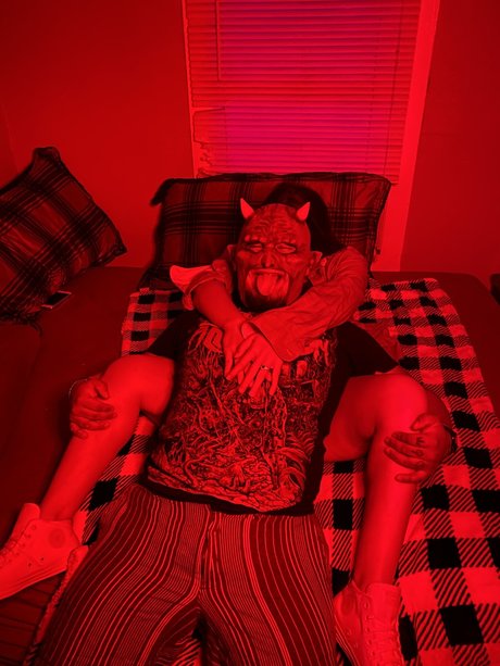 MaskedDiablo onlyfans nude leaked