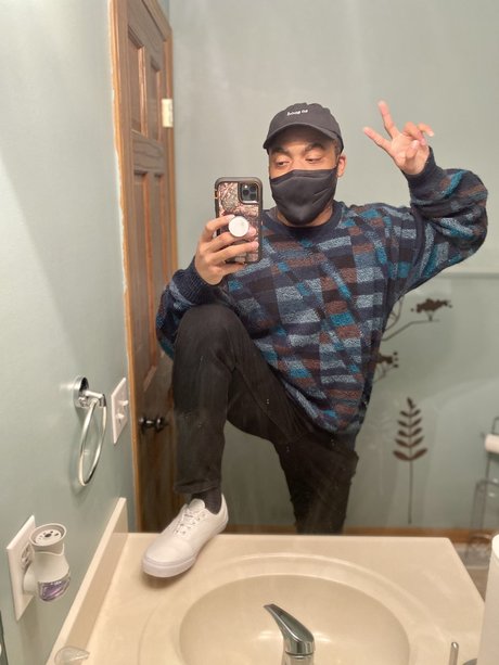 Masked Cake Crusader naked onlyfans