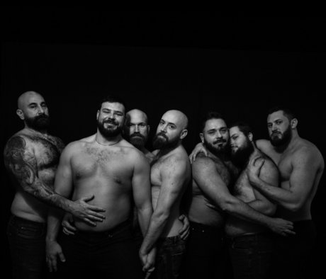 MASCULAR nude onlyfans