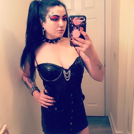 MinnieMoans nudes onlyfans