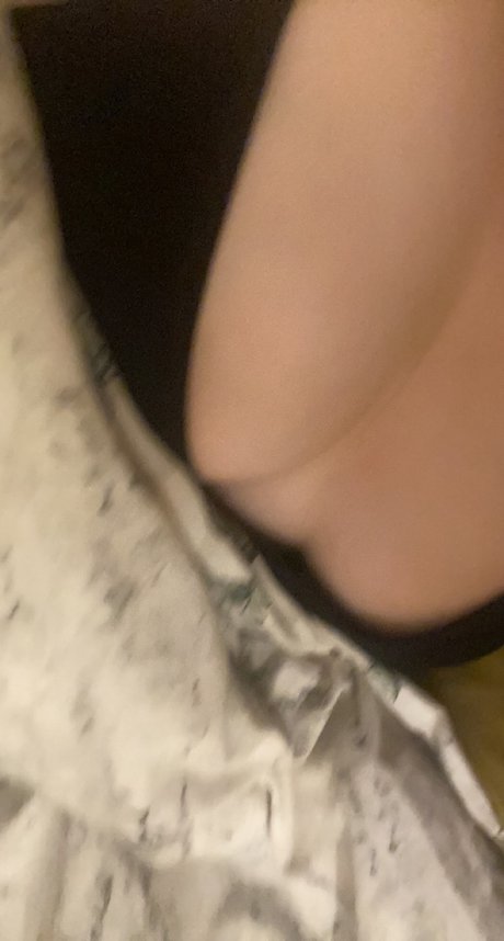 MillieMay only fans pics