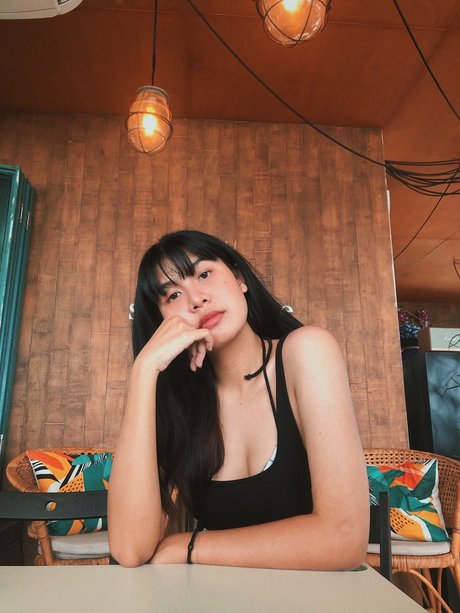 Mi ing onlyfans model images