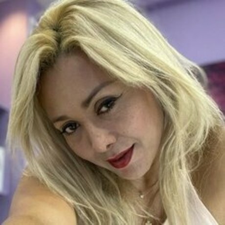 Molly G only fans nudes