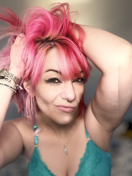 Mollie Sue onlyfans leak new