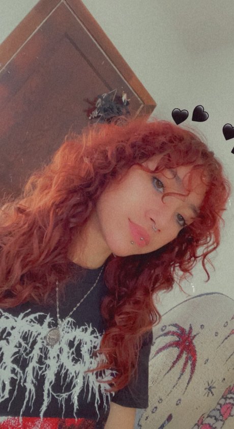 Little Em only fans naked