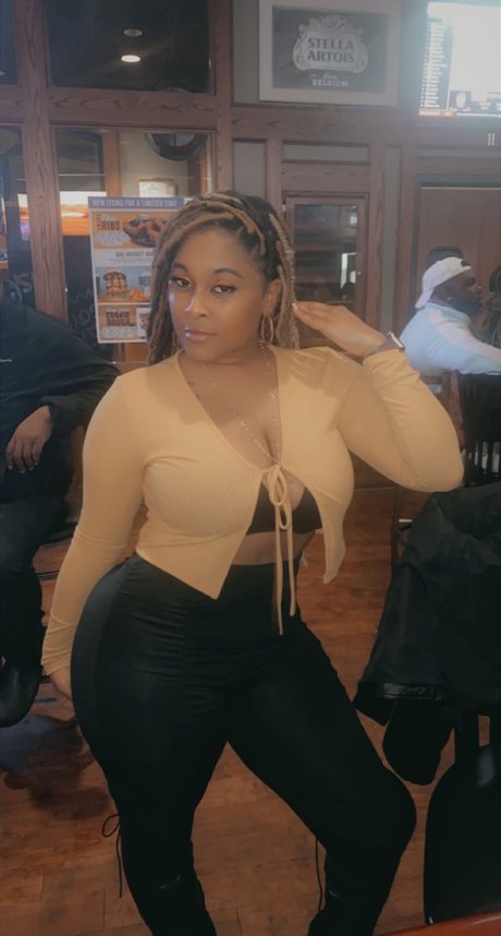 Miss Gorgeous_ onlyfans.