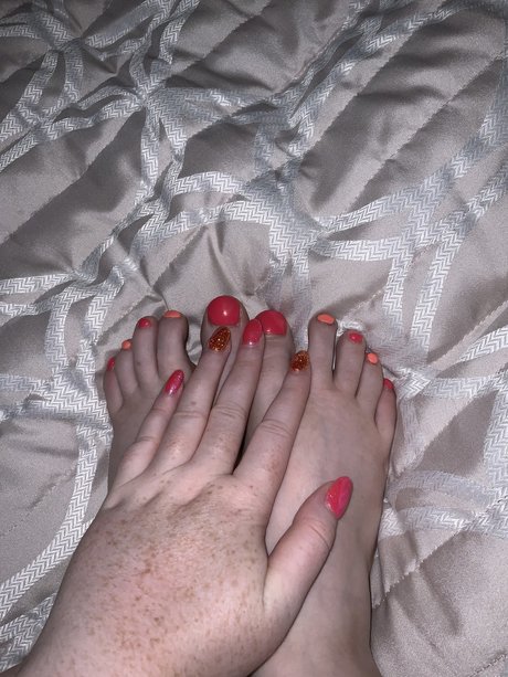 Miss Ginger Feet onlyfans nudes leak