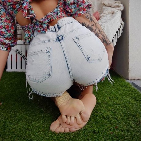 Miss Elea only fans naked