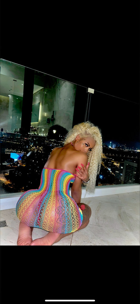 LittleMinxRobinson leaked onlyfans nudes