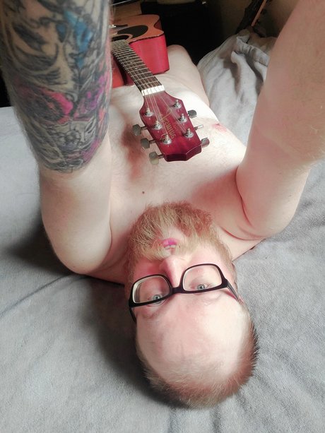 NakedGuitarMan onlyfans nude