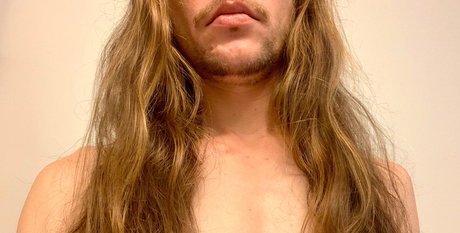 Boom B_ hot onlyfans