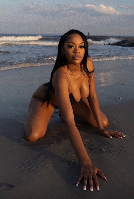 Ms Thang onlyfans tits