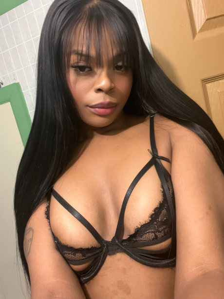 Khlosocream onlyfans nude leaked