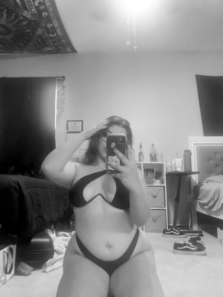 violet_ free onlyfans