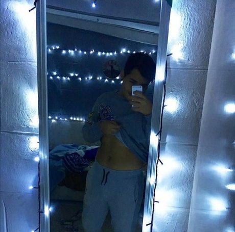 Nicol s Carvi onlyfans nudes