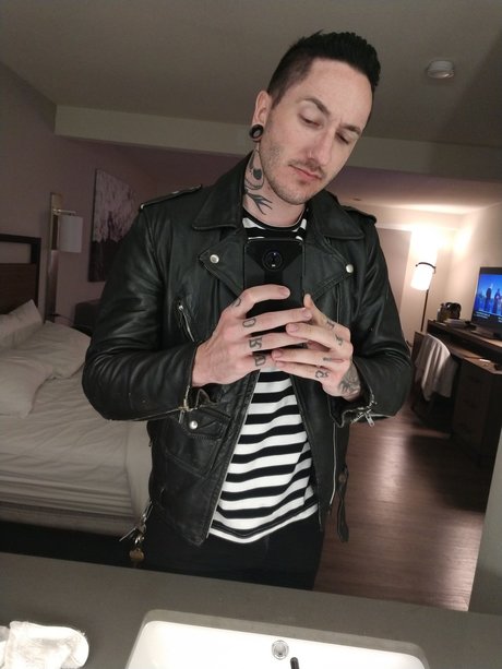 Nicholas Rose_ sexy onlyfans