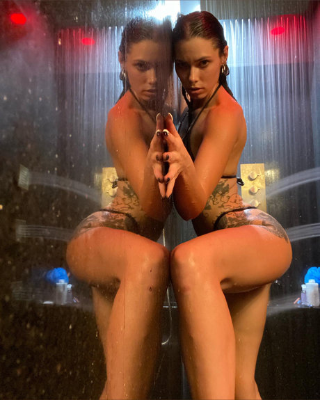 NessaFaie naked onlyfans