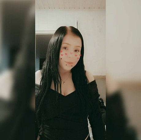 nennnii onlyfans star