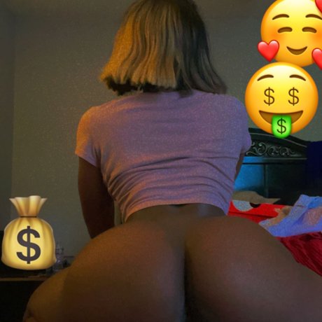 NaughtyNene_ onlyfans leaked tits