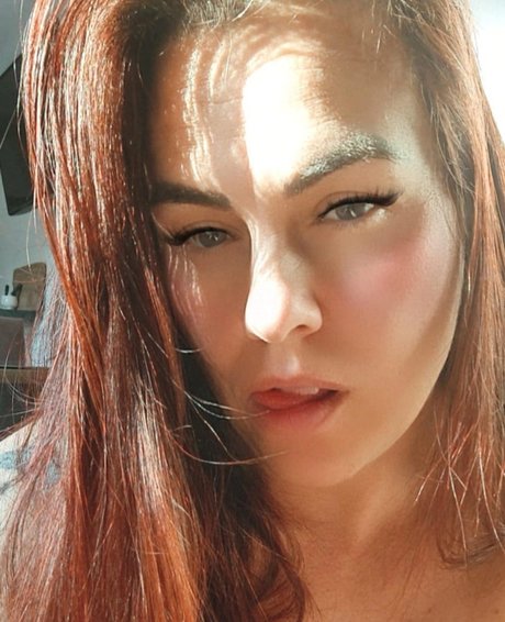 Natty HotWife Naughty Mom_ nude only fans