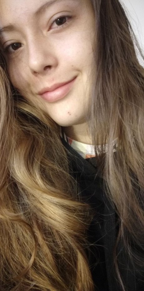 Nathalie Smith onlyfans tits