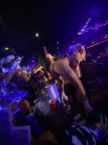 Can t stop watching naked onlyfans leak