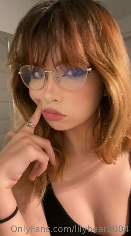 lilybear2004 onlyfans content
