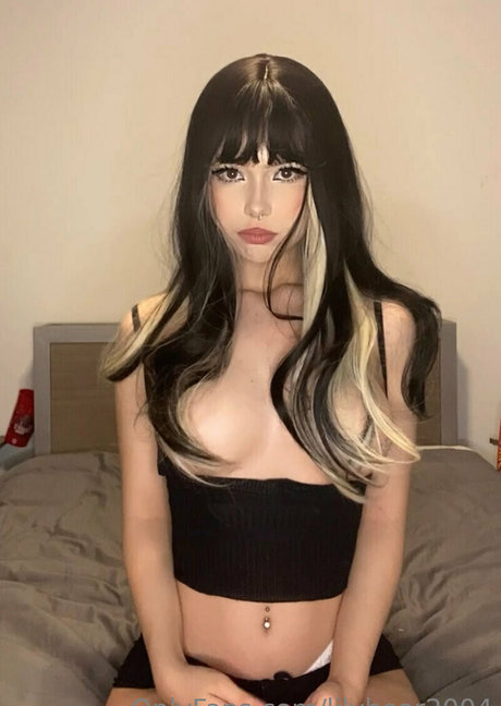 lilybear2004 onlyfans leak naked