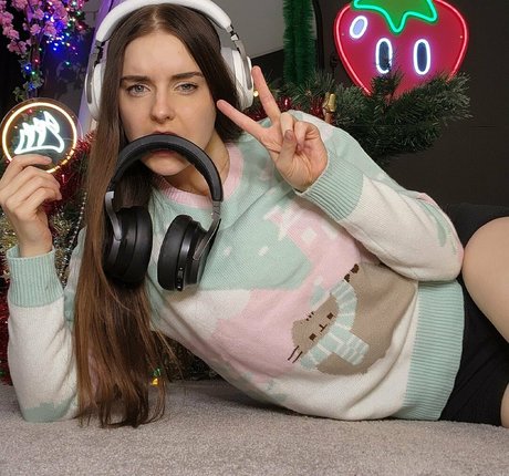 Loserfruit onlyfans leaked pictures