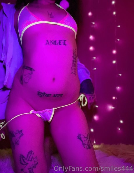 smiles444 onlyfans naked leaked