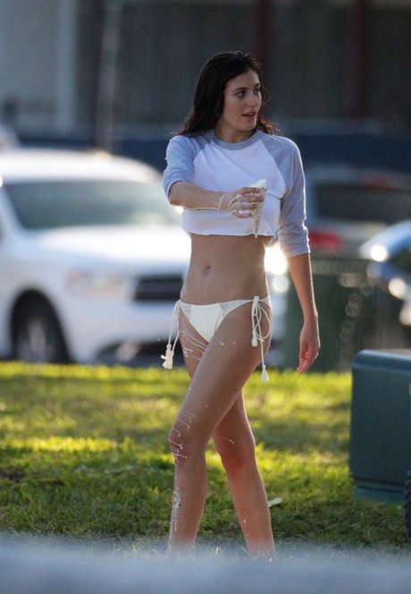 Alejandra Guilmant topless onlyfans