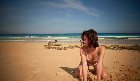 Joliette s Island Adventures onlyfans free content