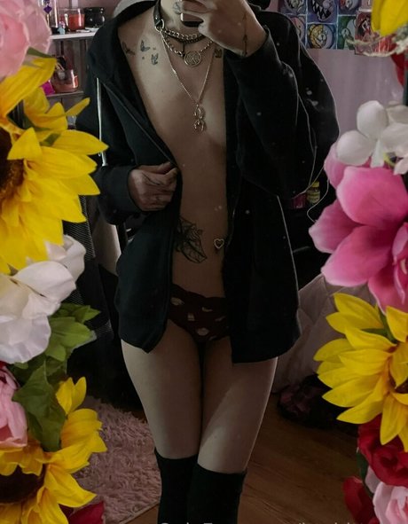 ittybittyloli onlyfans leaks naked