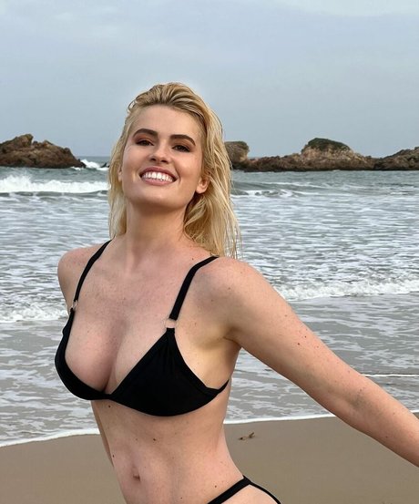 Adriana Abenia nudes onlyfans