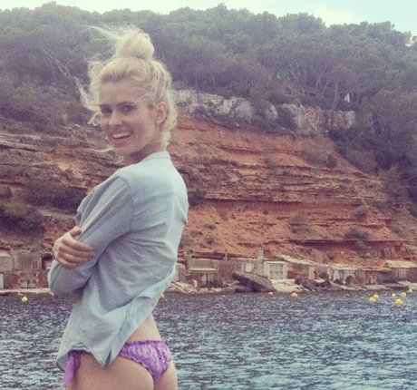 Adriana Abenia onlyfans fotos