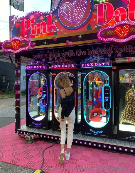 sexyrockdrugnroll only fans pictures