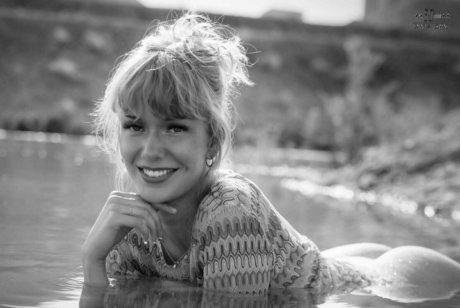 sexyrockdrugnroll onlyfans strip tease