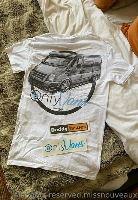 missnouveaux nude onlyfans pics