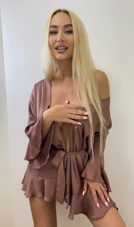 love vera onlyfans nudes porn